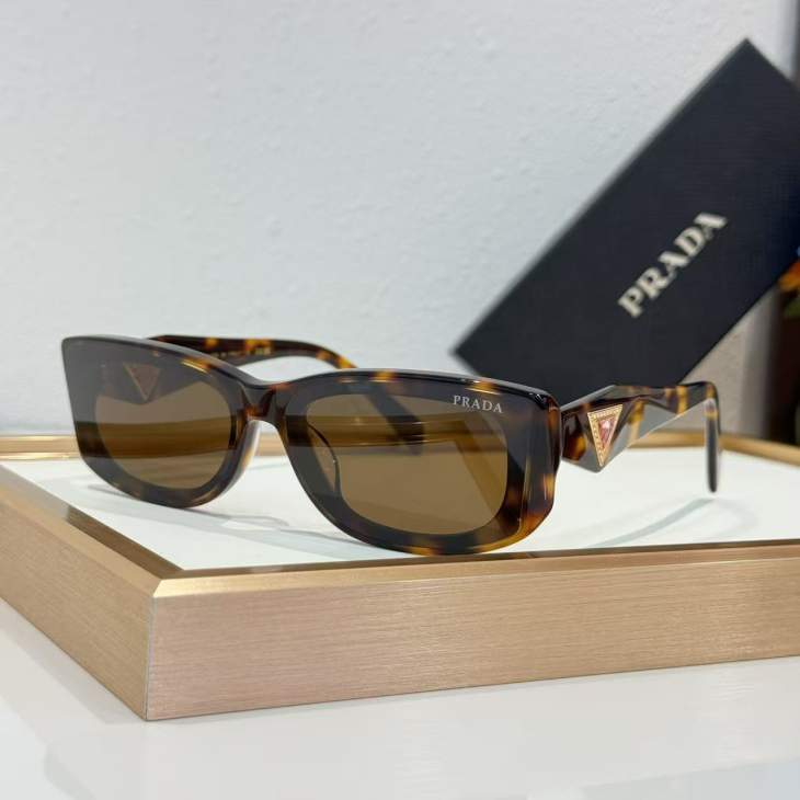 Picture of Prada Sunglasses _SKUfw76146124fw